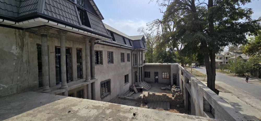 Продаётся дом на 8 марта.115,000$