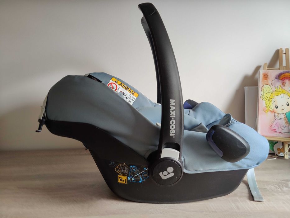 Столче за кола Maxi Cosi Rock i-size