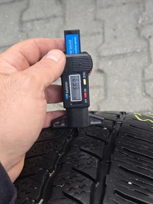 215 65 16c Continental