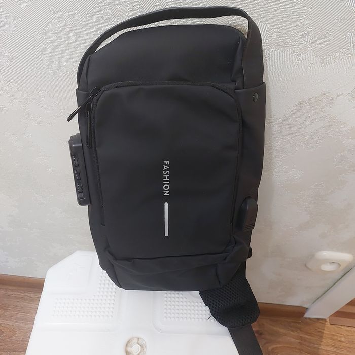 Продам суммку-рюкзак