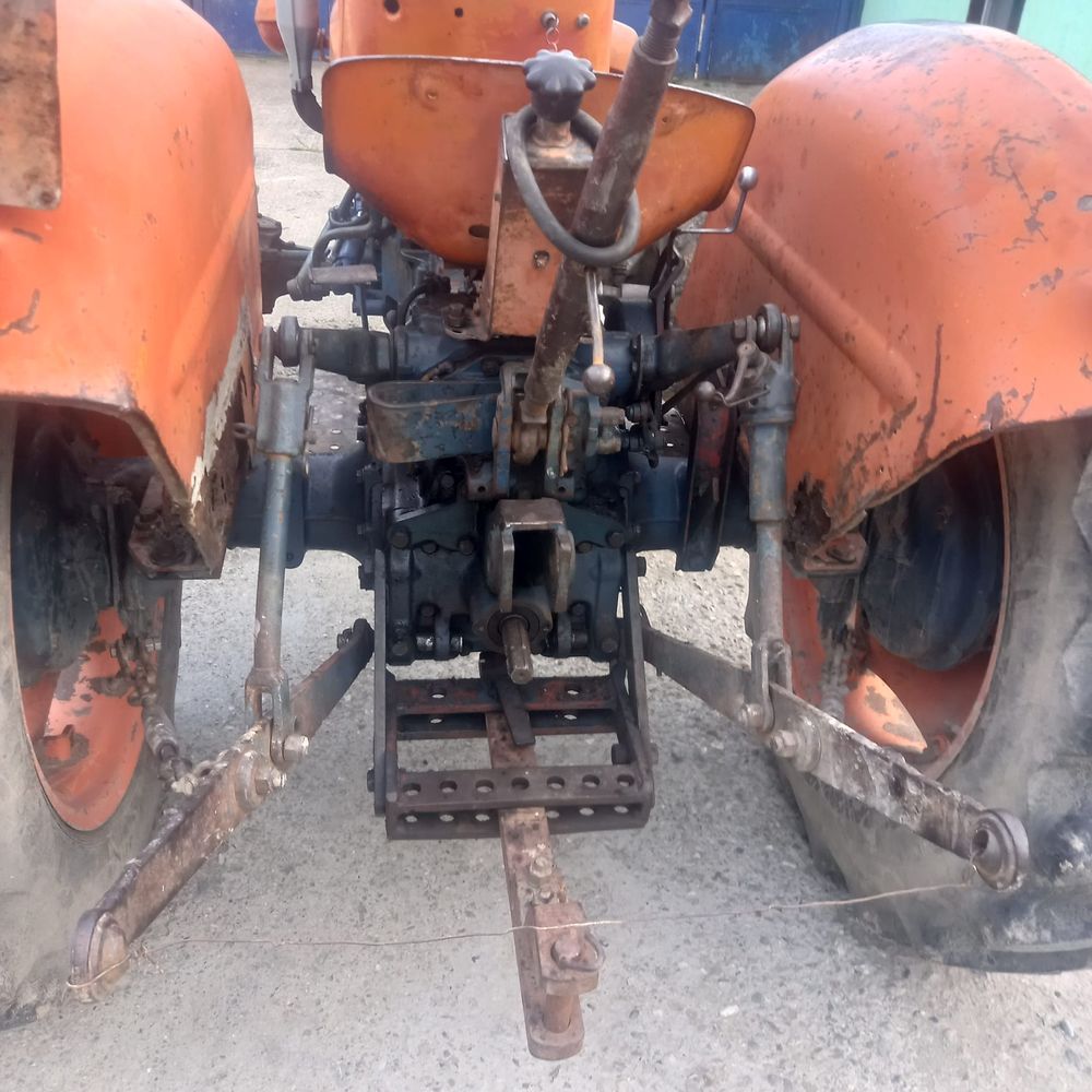 Vand tractor fiat 450