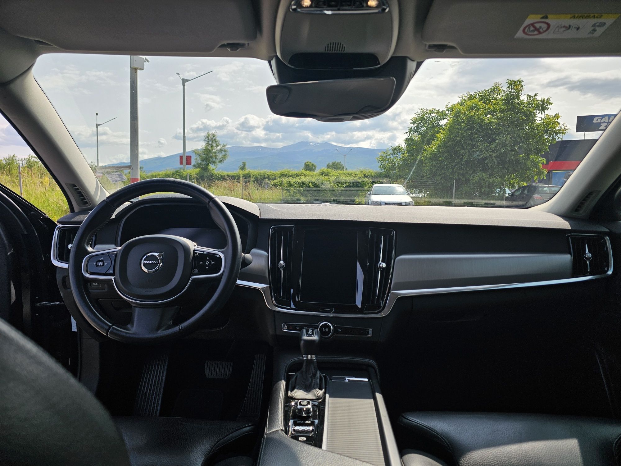 Volvo s90 2018 d4 190