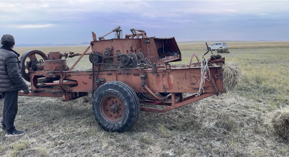 Пресс-подборщик Киргиз,пресс,тюковой-аппарат