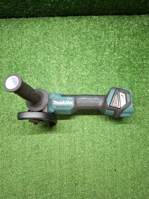 Безчетков шлайф на Makita DGA511 с регулаж на оборотите