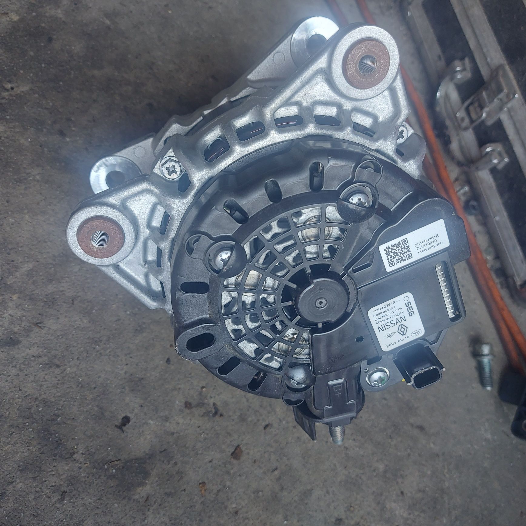 Alternator Dacia Logan 3 Sandero 3 cod 2310000361R