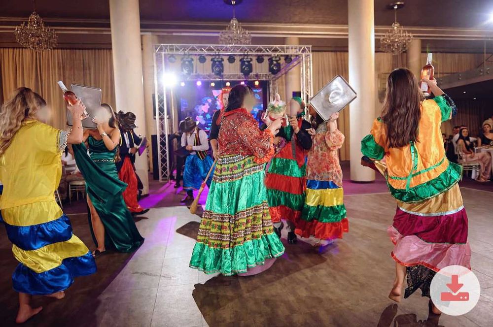 costume țigănești evenimente