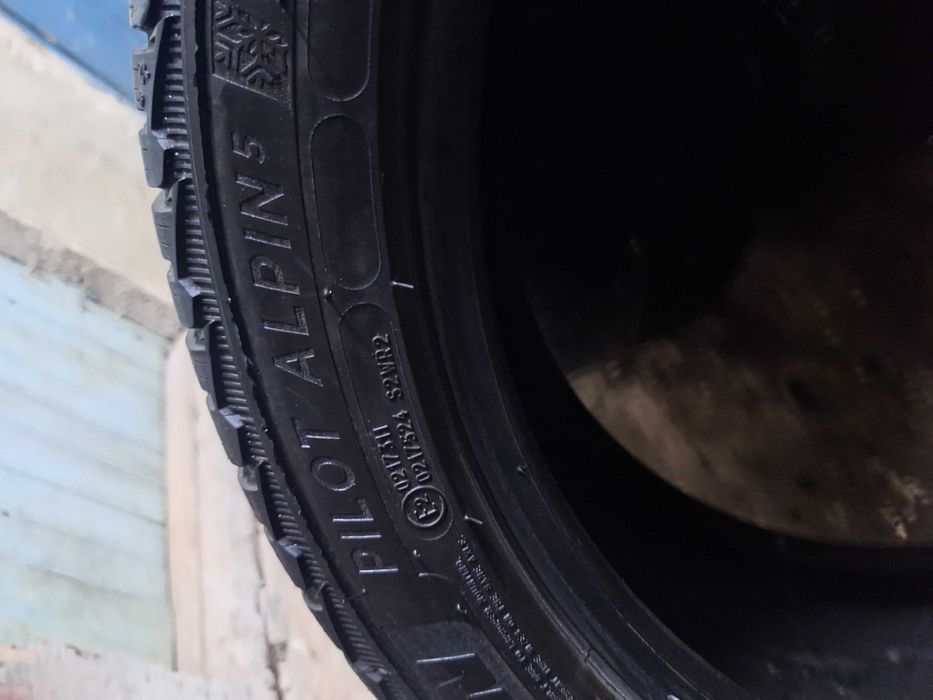 235 45 18 Michelin PA5 2бр