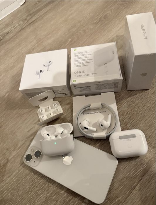 Casti airpods pro generatia 4