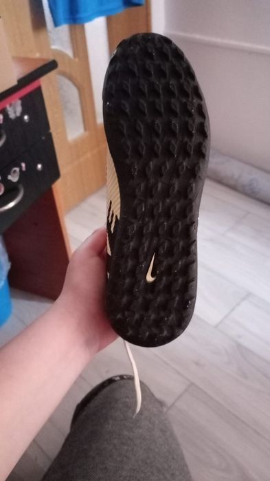 Ghete de fotbal Nike sintetic mărimea 40 noi nouți!