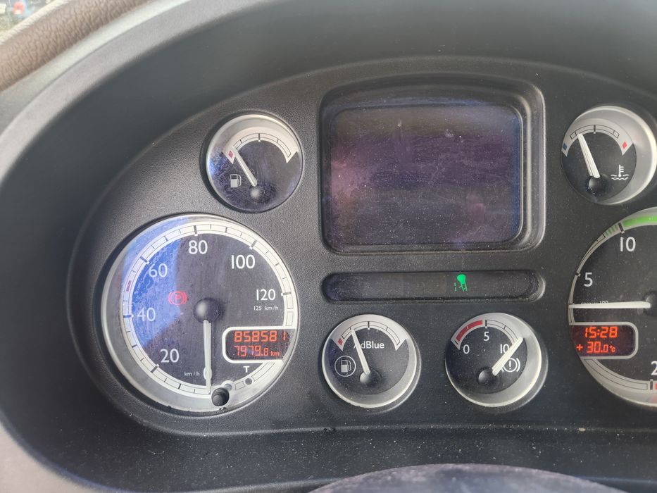 De vânzare camion DAF