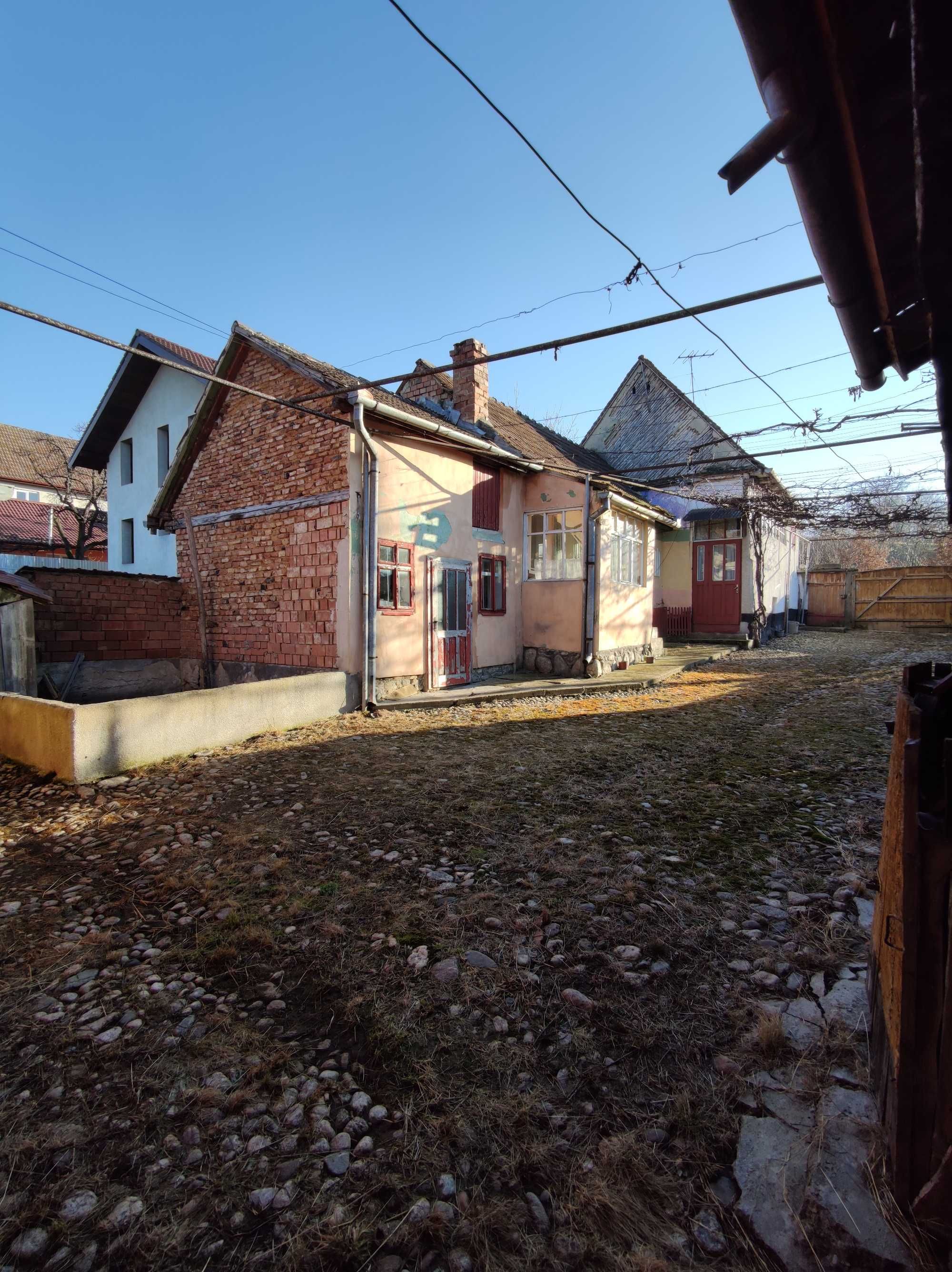 Casa individuala cu gradina -> 1000 m2. Poplaca, Sibiu