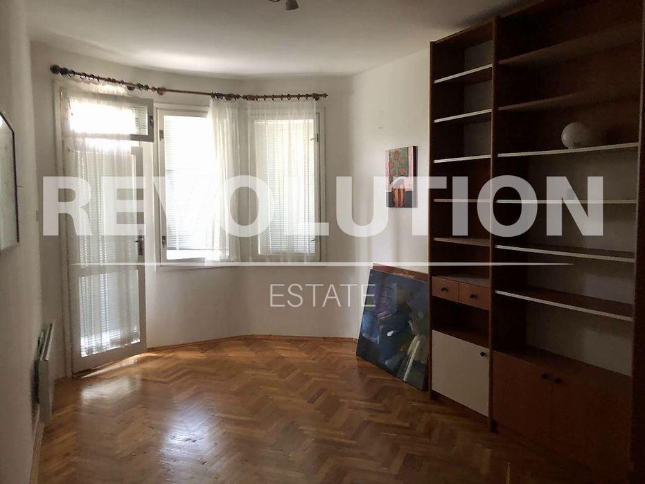 Дава се под наем Тристаен апартамент в Варна, Бриз - 110 кв.м за 500 € - Снимка #3