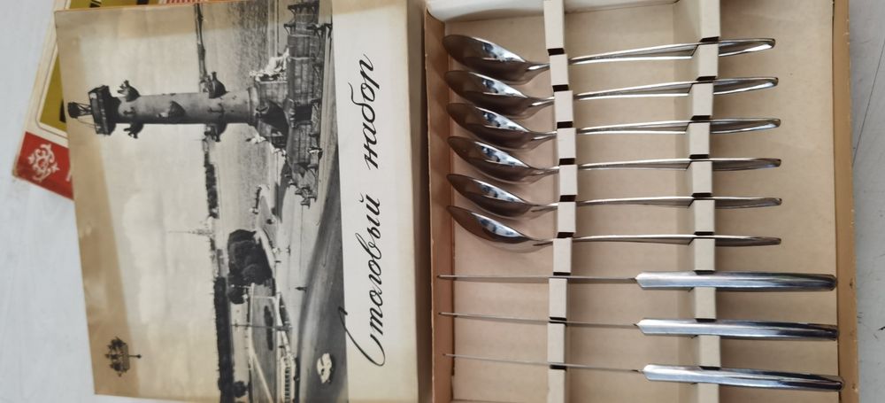 Лот стари прибори за хранене.