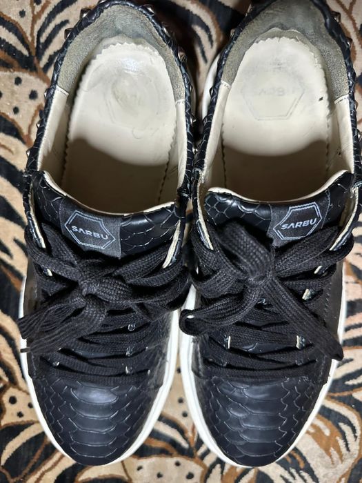 Adidasi Sarbu Atelier