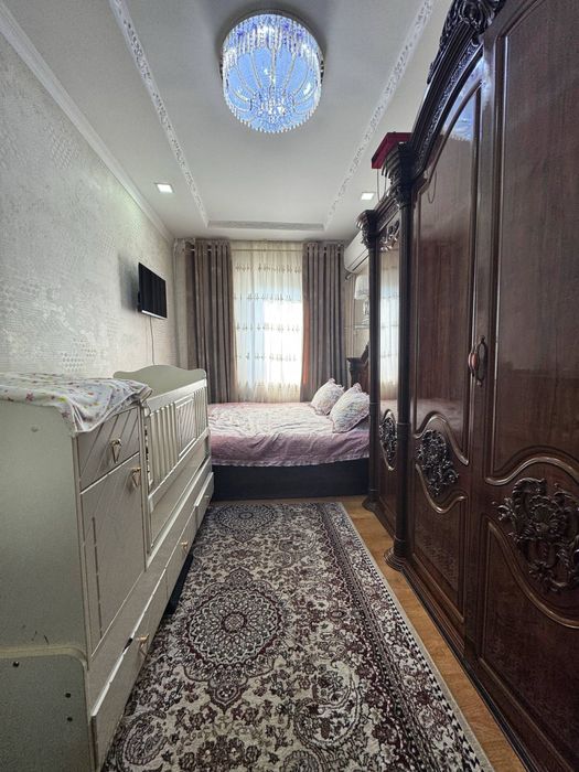 Chilonzor tumani 19mavze 64 uy 13 xonadon, 7 qavat. 3 xona.