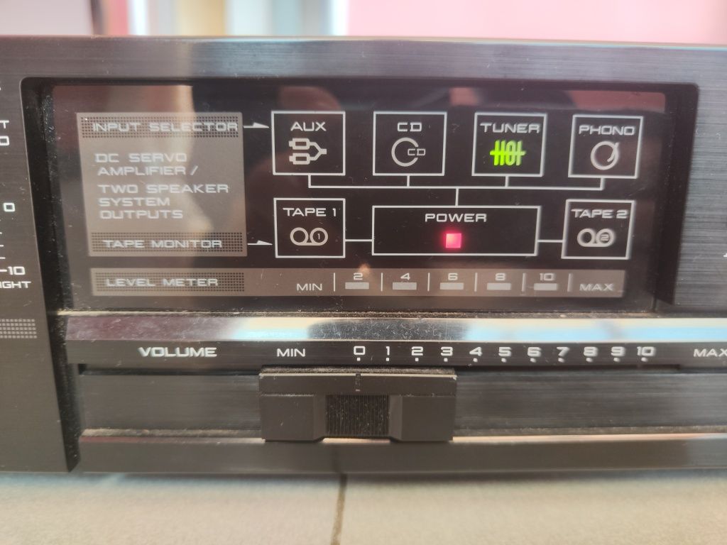 Усилвател Akai Am-A302