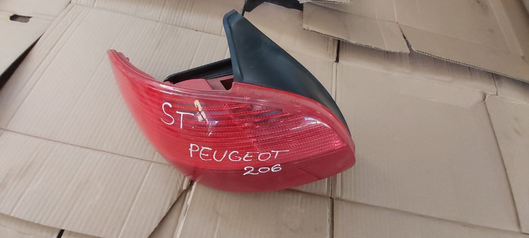 Stop Lampa  Tripla  stanga  dreapta  Peugeot 206