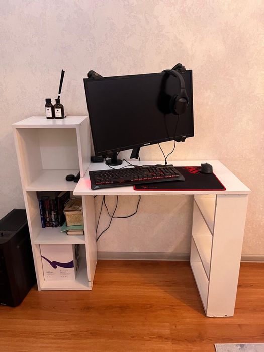 Стол, детская 5000 тг