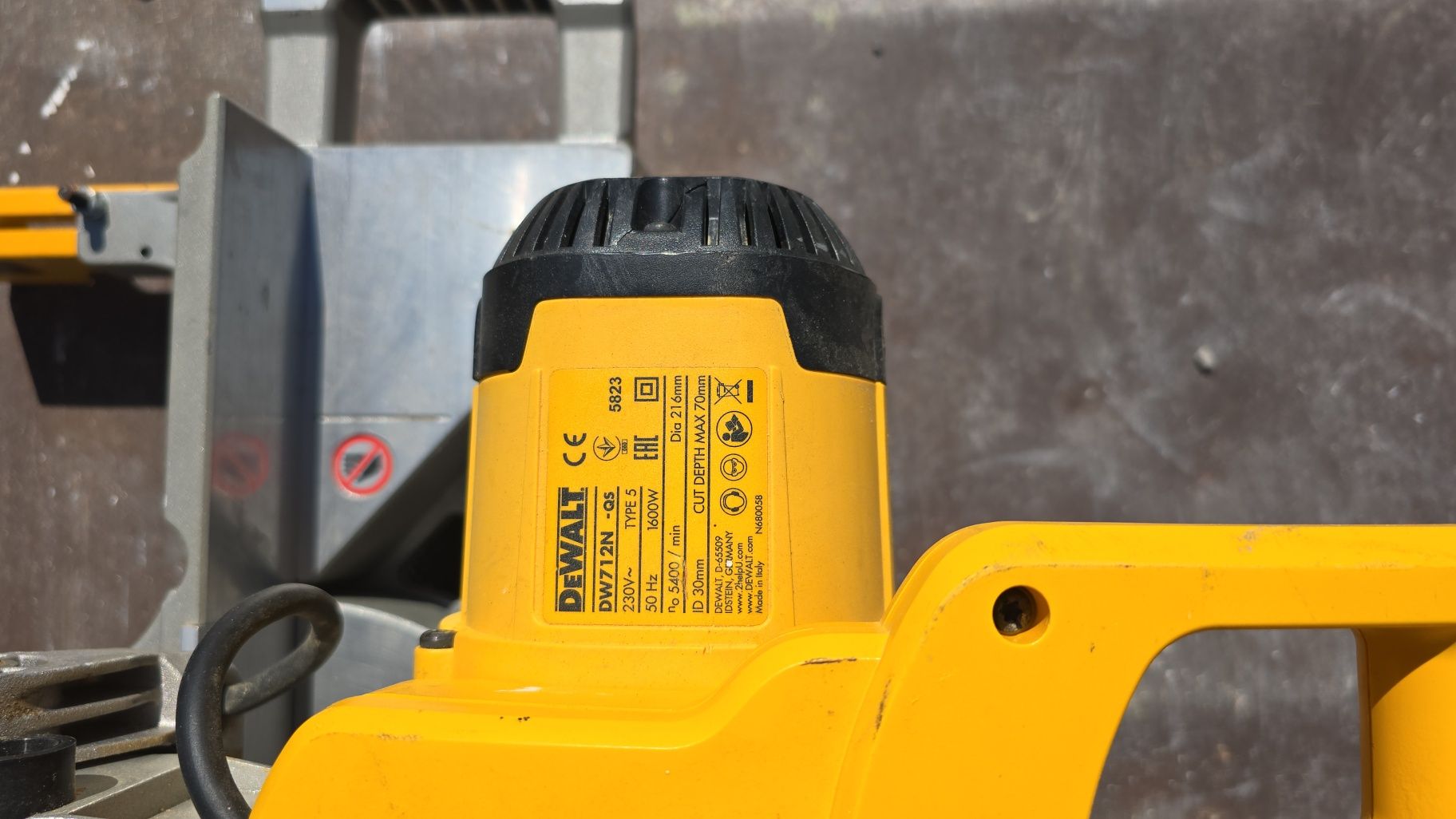 Circular cu masa makita dewalt milwaukee