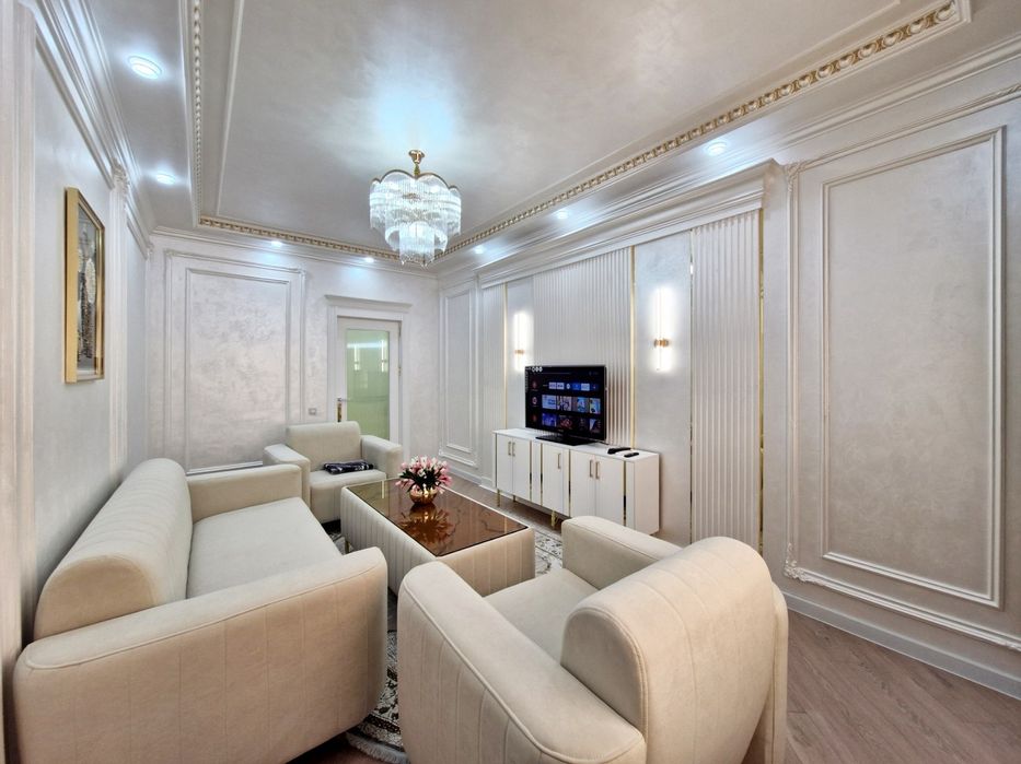 3 комнатная люкс квартира в Новостройке с Лифтом