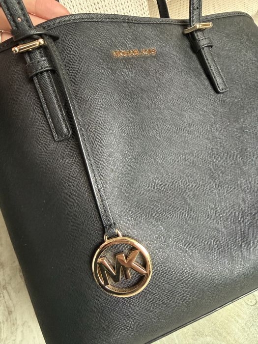 Geanta Michael Kors Saffiano Neagra