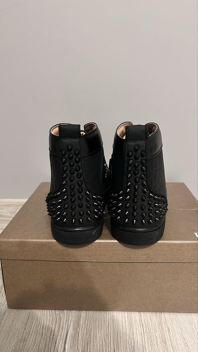 Обувки Christian louboutin ОРИГИНАЛНИ номер 43