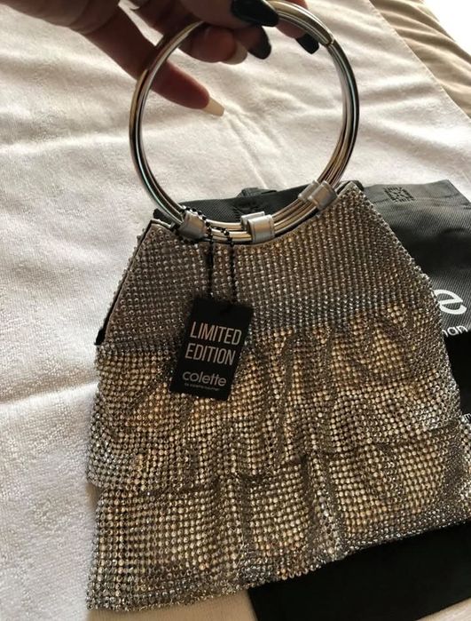 Дамски чанти и комплекти