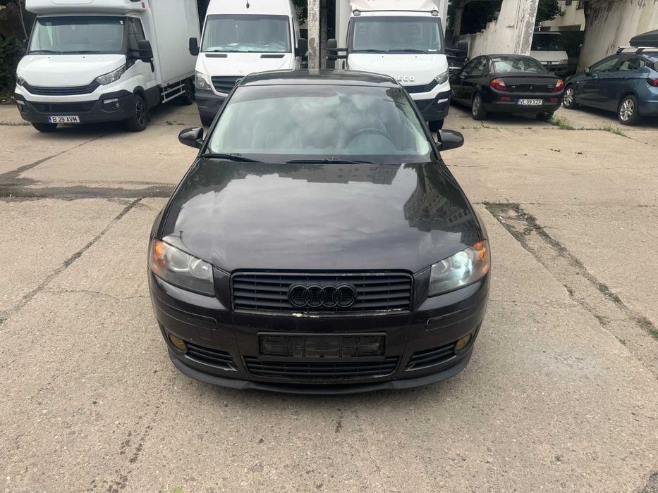 dezmembrari audi a3 8P coupe motor 1.6 BGU culoare negru