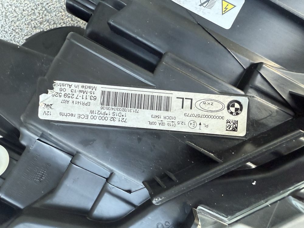 Far dreapta BMW Seria3 F30 F31 Xenon Original Europa
