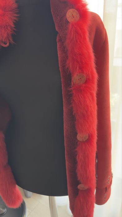 Cojoc din blana naturala si piele intoarsa marimea M