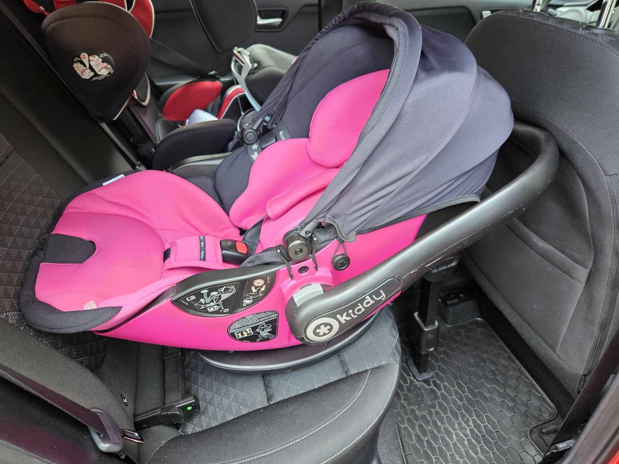 Kiddy бебешко кошче, кош, стол за кола с isofix база.