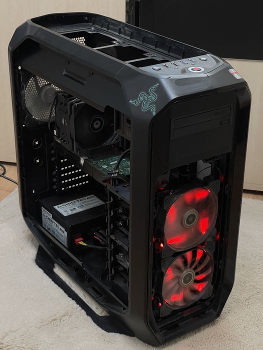 PC gaming gtx1080, i7-7700, 24gb ram, 1tb ssd, 1tb hdd