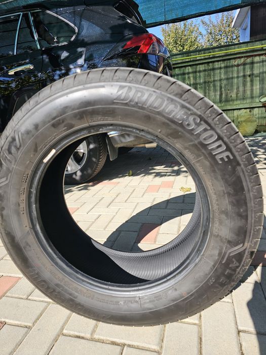 Vind anvelope Bridgestone sezon vara 4x4 225/65 /17 Dot.an.2024.