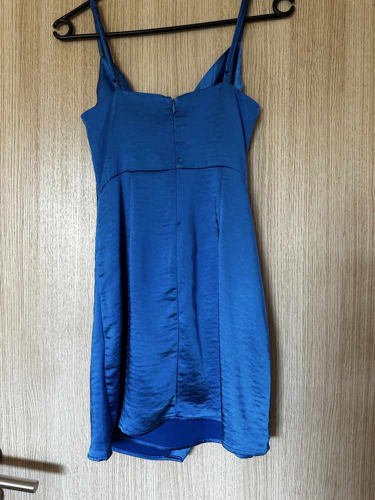 Рокля - Gina Tricot
