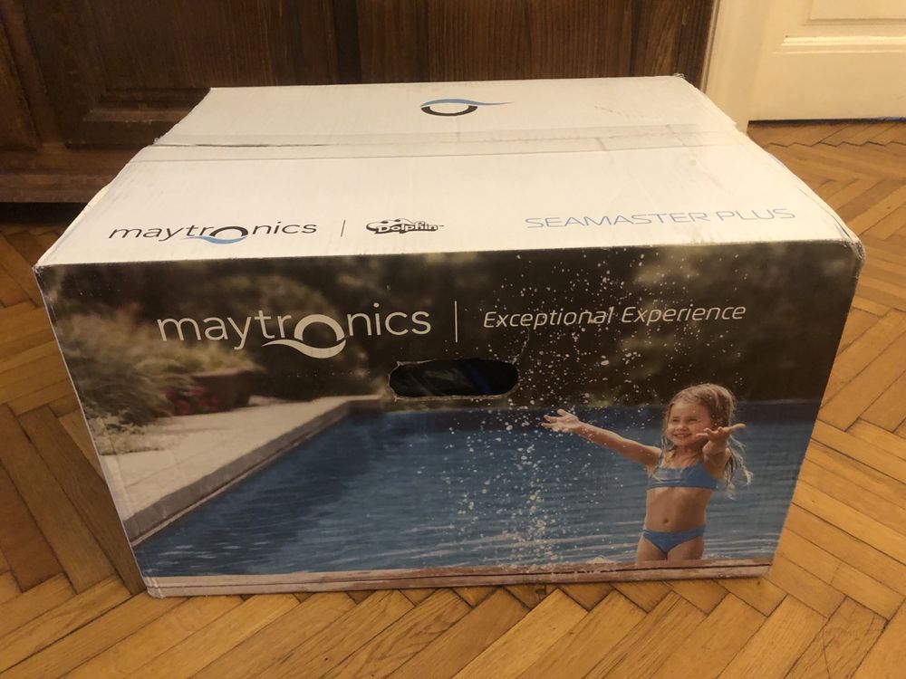 Robot aspirator curatat piscina Dolphin Seamaster