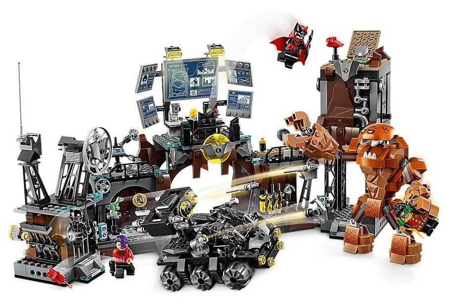 Чисто нов конструктор LEGO DC Super Heroes/Batman - 1038 елемента