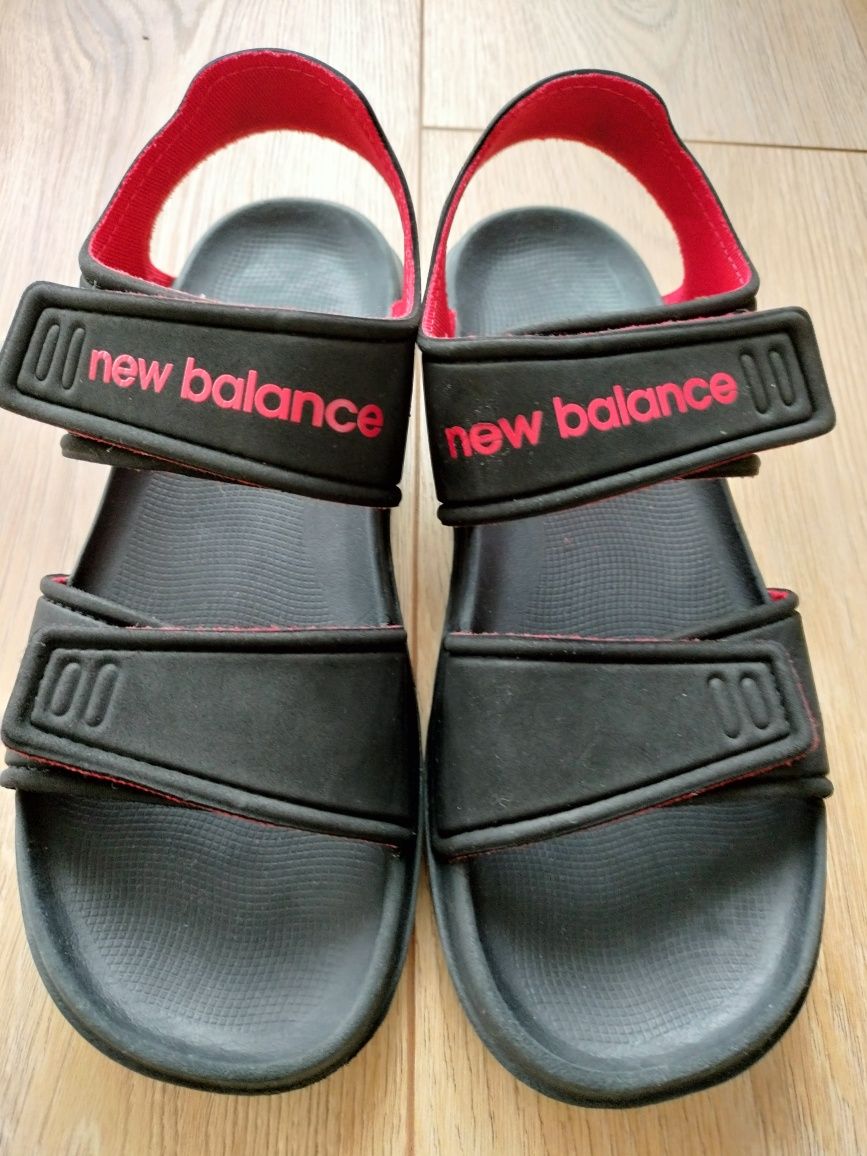 Sandale New Balance mărimea 36