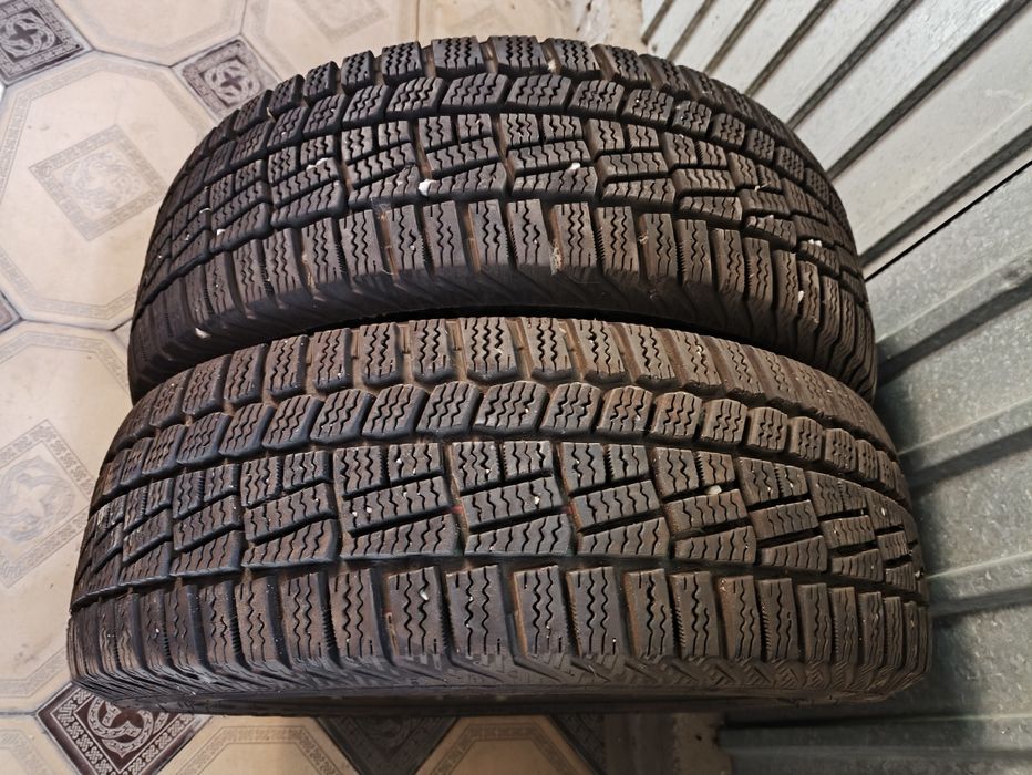 Шины зимние 185/55/R15 (2шт)