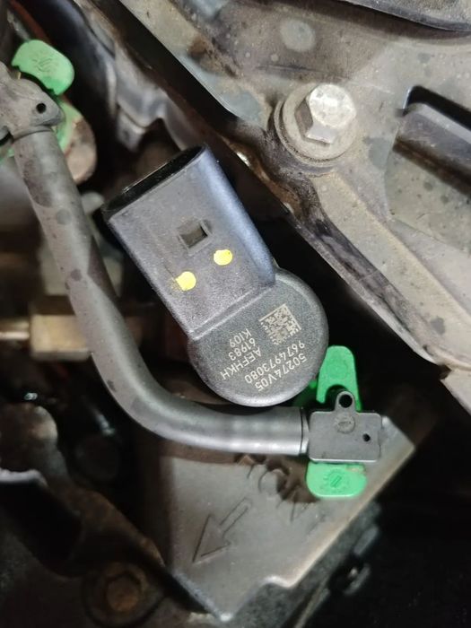 injector 1.6 tdci ford focus 3 volvo v40  citroen c5 2 50274v05 9674973080