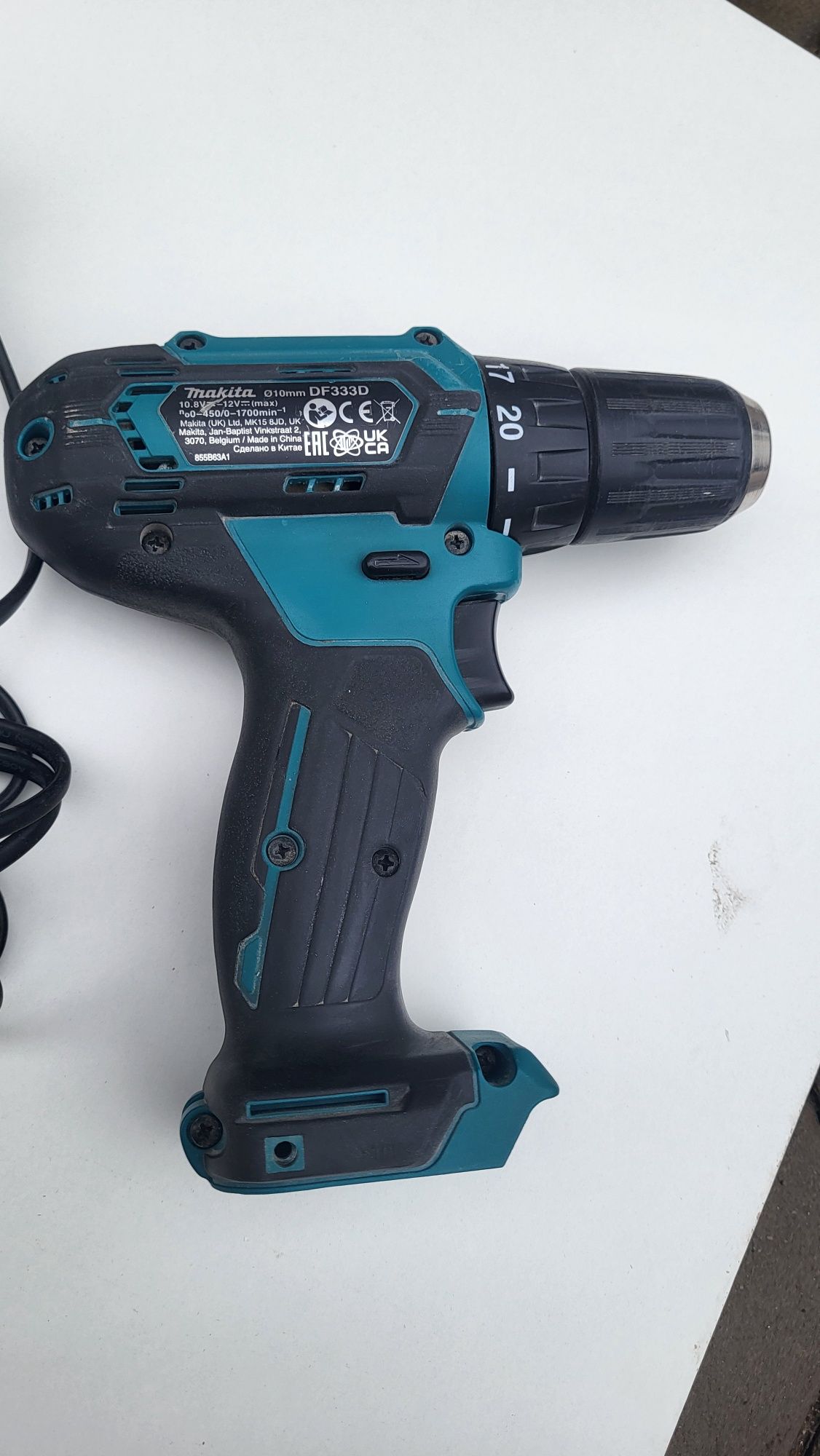 Шуруповерт makita df333