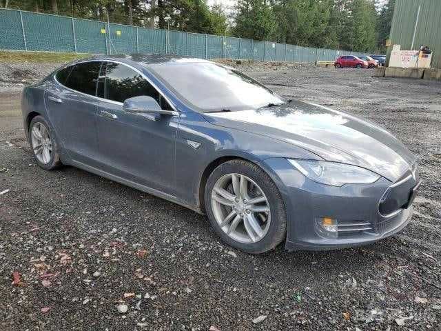 Разбираем Tesla model s 2015