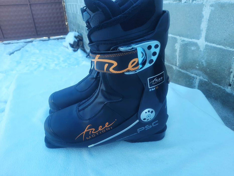 Ски обувки 30,5см. Freemotion FM16