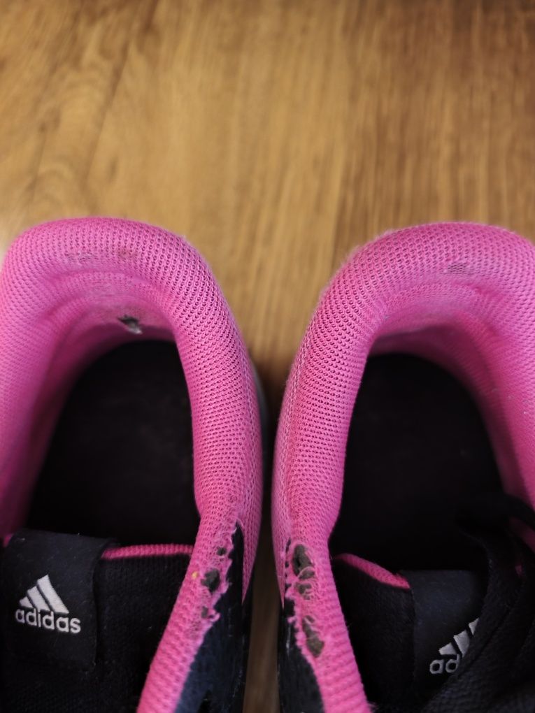 Маратонки Adidas 39 1/3