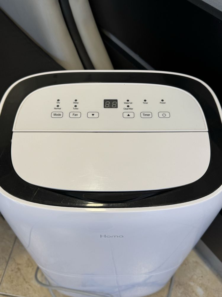 Продавам влагоуловител Homa HDH-20T55