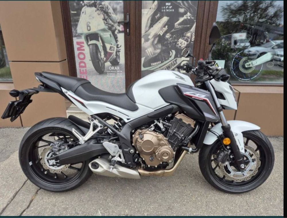 Vand Honda cb 650f impecabila 4200km