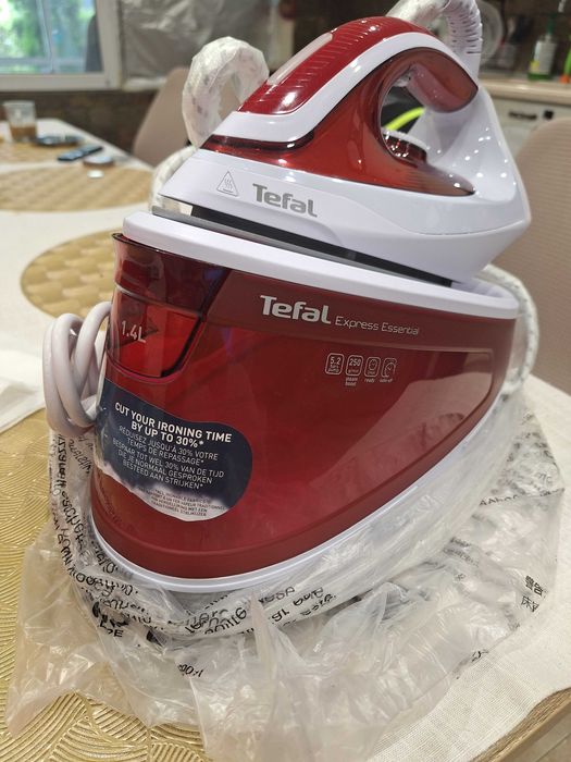 Чисто нова ютия на Тефал