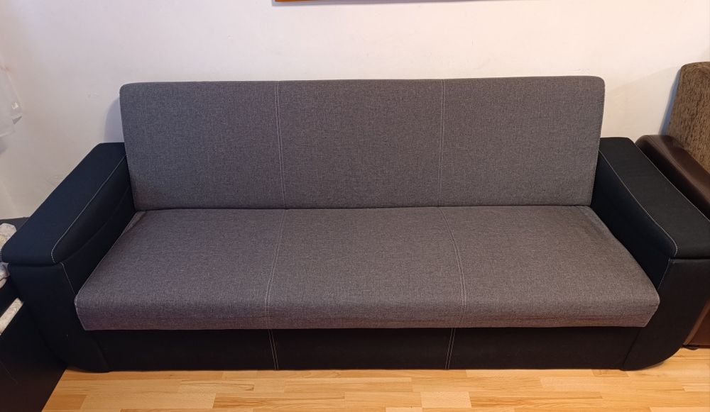 Canapea extensibila Hațeg