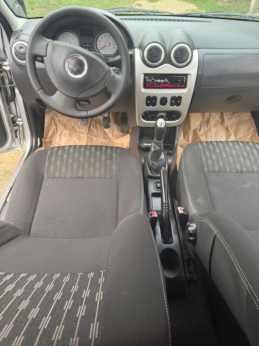 Vând Logan MCV Fab 2013 motor 15 DCI EURO5