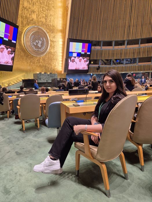 Ofer meditatii la limba engleza pentru examenele Cambridge