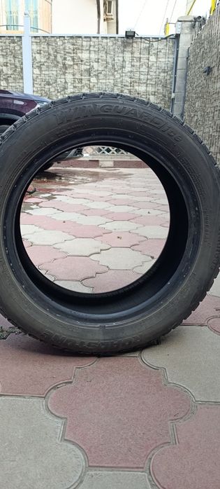 Продам Шины зимние R16